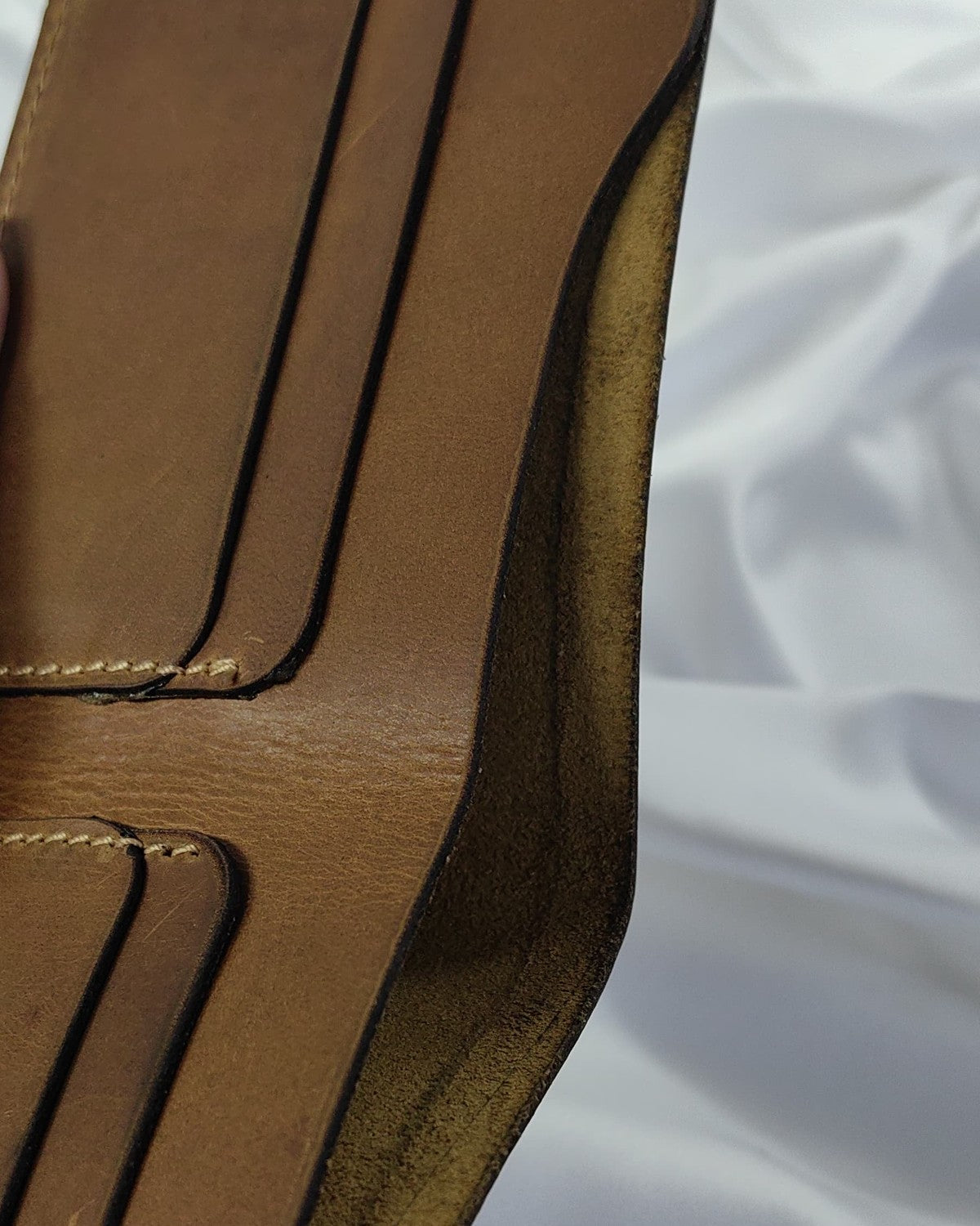 Inside of the leather bifold wallet with card slots